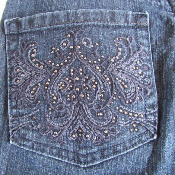 Gloria Vanderbilt Amanda Blue Jean Capri Pants Size 6P Studded Pockets - Picture 7 of 7